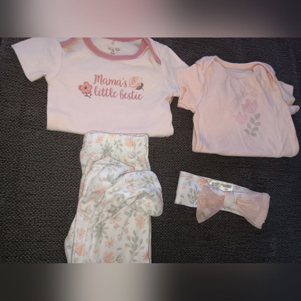 Cute Mommas Bestie Pink Floral Matching Set.